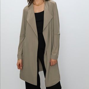 NWT Babaton Flowy Trench Coat